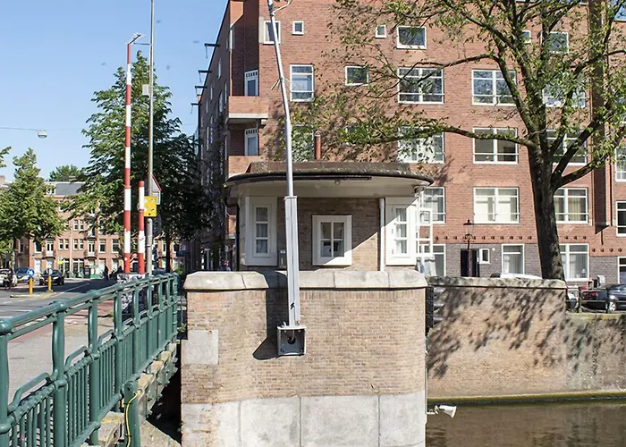 Apartment Sweets - Hallbrug